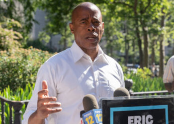 NYC Mayor to Receive 1st Paycheck in Crypto Converted via Coinbase