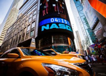 Nasdaq-Listed Company Offers Dividends in Bitcoin, Shares Skyrocket