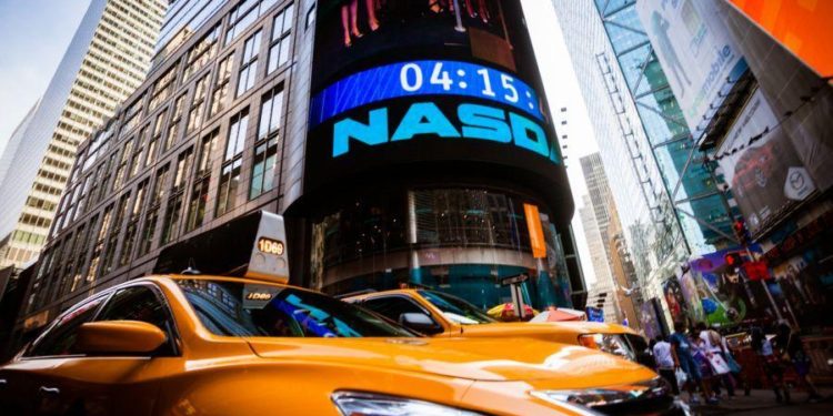Nasdaq-Listed Company Offers Dividends in Bitcoin, Shares Skyrocket