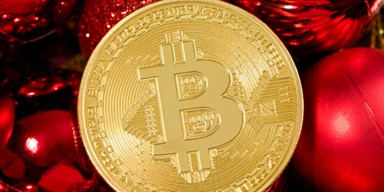 Bitcoin Revisits $44k As Exchange Outflows See Uptick