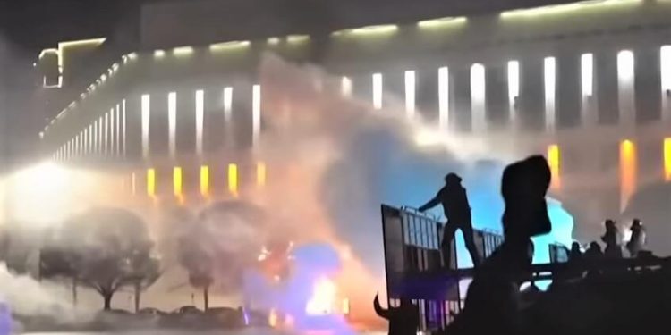 Kazakhstan Teaches Bitcoin Miners a Lesson as Chaos Affects BTC Hashrate