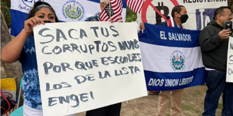 Expat Salvadorans ‘Clash’ in LA Park over Bukele, Bitcoin
