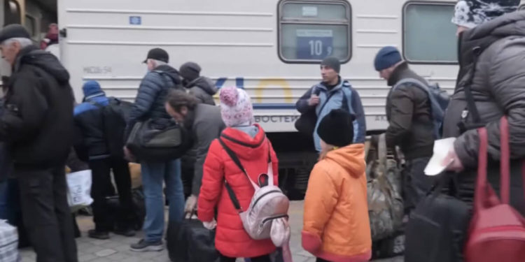 Crypto Companies Increasing Efforts To Help Ukrainians, Crypto.com and Blockchain.com Join In