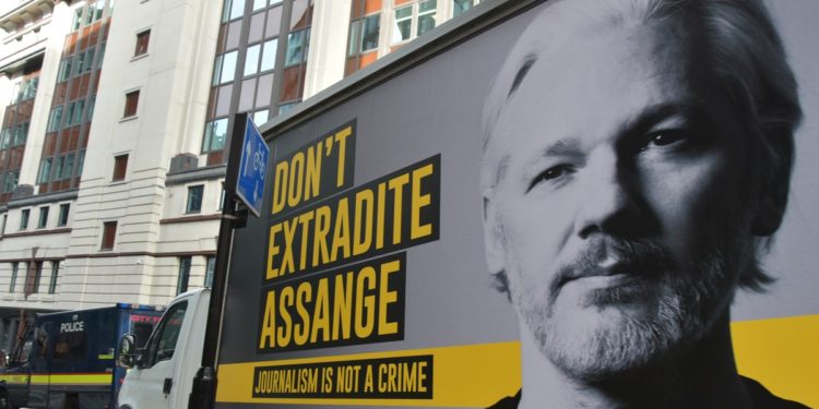 Julian Assange Supporters Raise over 12,500 ETH via DAO for his Freedom
