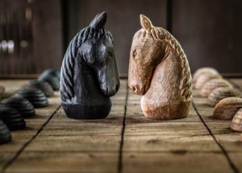 Russian Central Bank & Government Fail to Agree on Crypto Regulation; New Limits Proposed