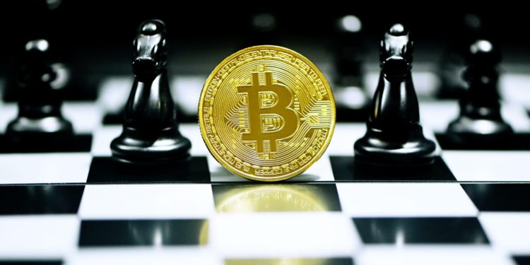 Bitcoin Leverage Ratio Sinks As Market De-Risks Amid Uncertainties