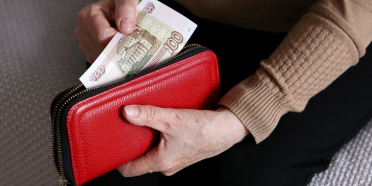 Four Payment Operators Join in Suspending their Services in Russia amid Ukraine Crisis