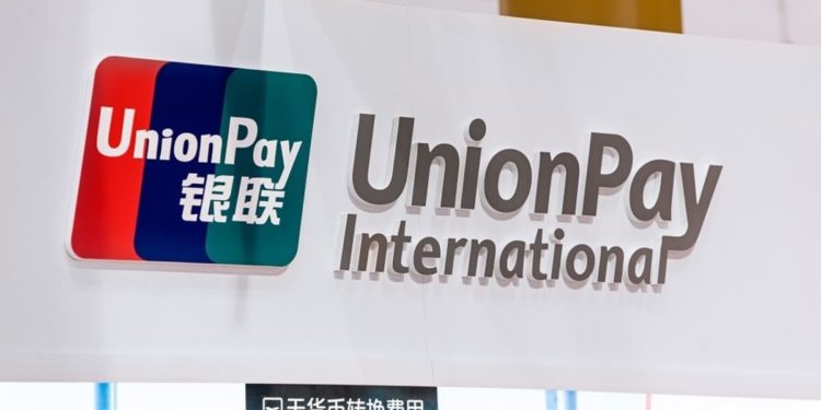 Russian Banks Look to China’s UnionPay after Visa, Mastercard Freezout
