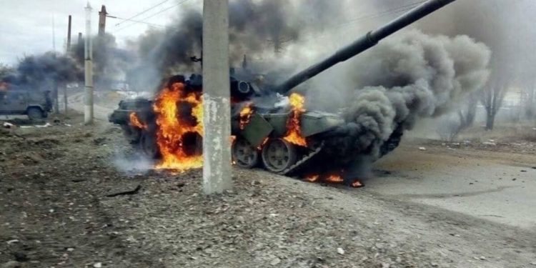 Anonymous Reportedly Pledges to Pay Russian Soldiers USD 44K in Bitcoin per Surrendered Russian Tank