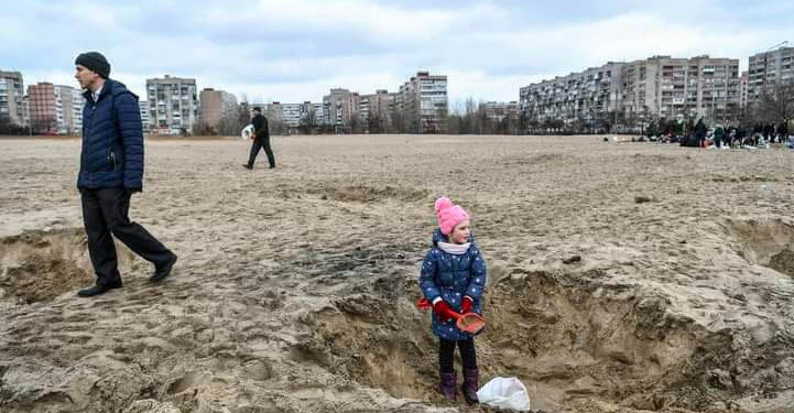 Bitcoin Is Helping Both Sides in Ukraine War, But It Won’t Wreck Russian Sanctions