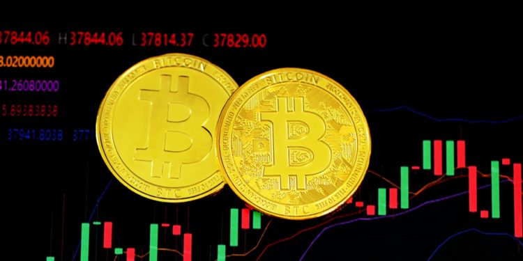 Bitcoin Outflows Spike As 30k BTC Exits Exchanges, Reserve Plunges Down