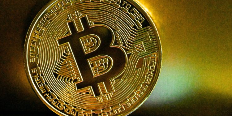 Exchanges Observe Huge Inflow From Long-Term Holders