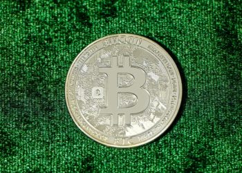 Bitcoin Leverage Ratio Remains High Despite Recent Drop