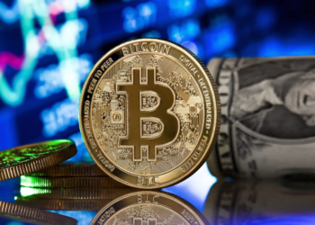Bitcoin Struggles To Breach $40,000 Level, Down 4% In Last 24 Hours