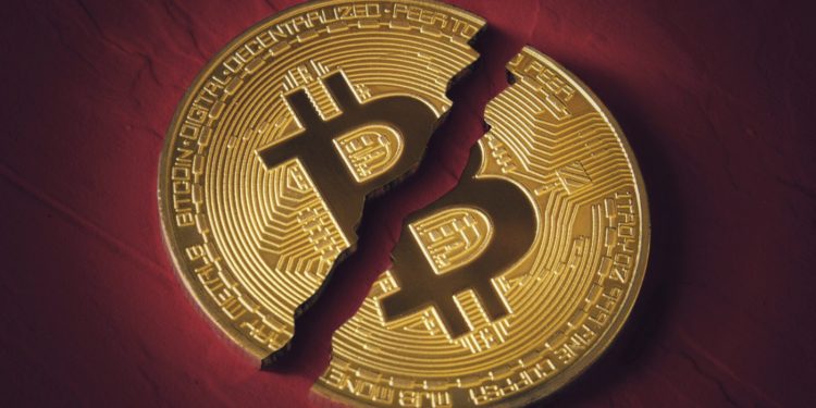 Bitcoin Falls Below $30K For The First Time Since July 2021