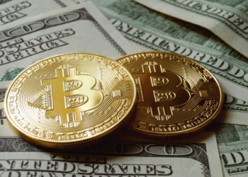 This Expanding Triangle Pattern Could Be The Last Hope For Bitcoin Bulls