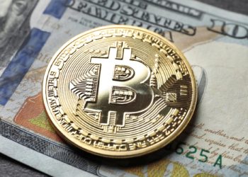 Bitcoin Open Interest Falls As Price Dips Below $31,000