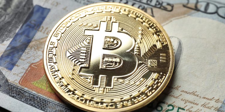 Bitcoin Open Interest Falls As Price Dips Below $31,000