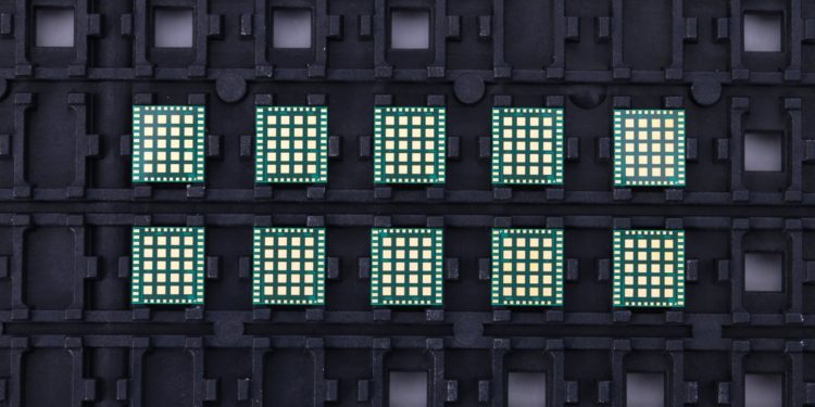 Intel Ships Blockscale ASIC Chips To Selected Bitcoin Mining Companies