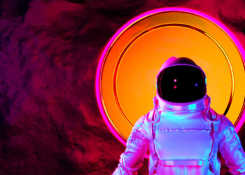 Macro Guru Raoul Pal Says One Ethereum Rival Could Be Gearing Up To Outperform ETH As Chart Hints at Rallies