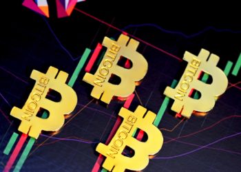 Does Bitcoin Price Show Signs Of Reversal After Trading Laterally?