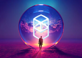 Crypto Trader Updates Outlook on Fantom and Two Altcoins, Warns of Potential Bitcoin Crash