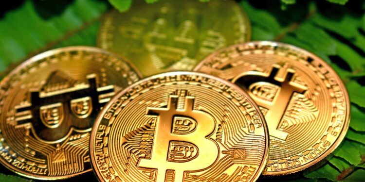 Bitcoin Price Struggles Under $21,000, Will The Bulls Power Through Again?