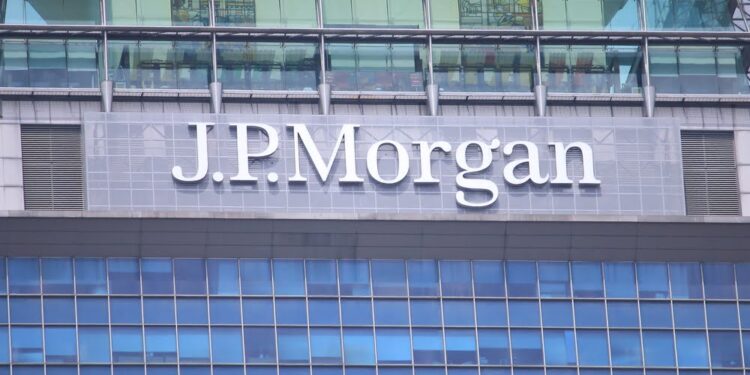 JP Morgan Predicts Bitcoin Crash To $13.000