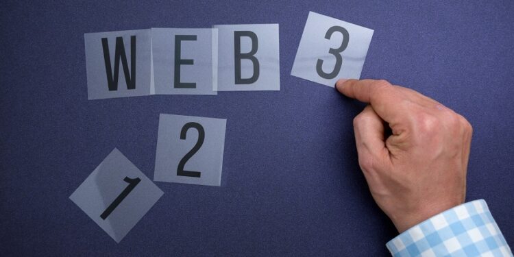 The Pros and Cons of Web2 Joining Web3