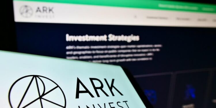 Cathie Wood’s Ark Invest Buys $21 Million Worth of Coinbase Shares – What Do They Know?
