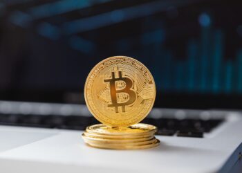 Crypto Market Loses $60B In Two Days As Bitcoin Price Plunges