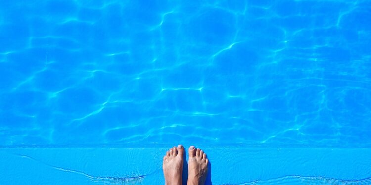 Coinbase Revenue Dips By Nearly 50% Amid Crypto Winter