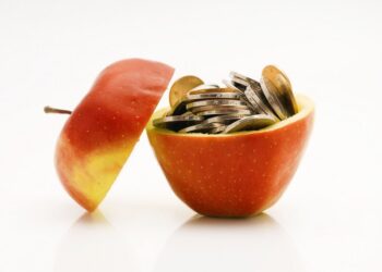 Coinbase Disables NFT Trading on Wallet Due to Apple’s App Store Policies – Here’s What Happened