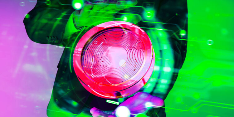 Ripple CEO Brad Garlinghouse Calls Gary Gensler’s Meetings With Sam Bankman-Fried ‘Shameful’