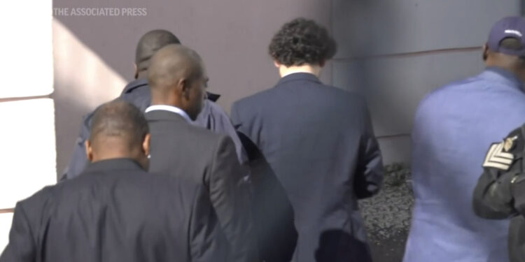 Sam Bankman-Fried Enters FBI Custody and Set to Appear in Front of US Judge as Associates Ellison and Wang Turn on Him