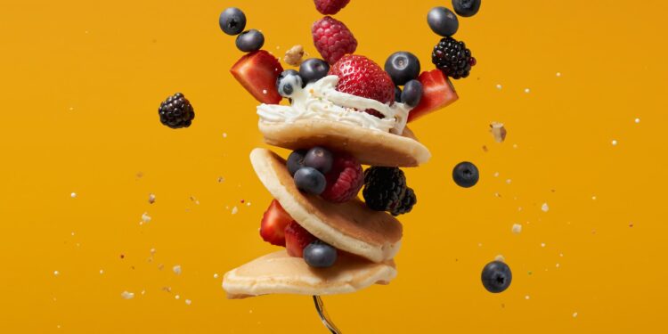 PancakeSwap (CAKE) Slides Below Range, Is This An Entry Point For Buyers?