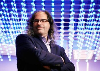 Ripple CTO Advises Selling FLR Tokens, Raises Allegations