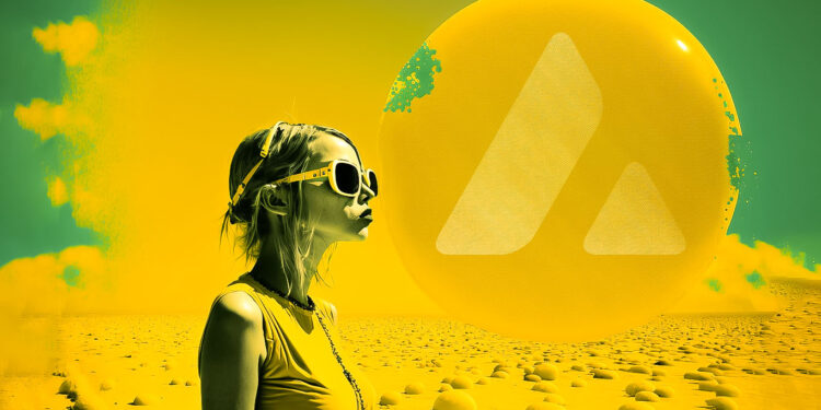 Top Crypto Analyst Issues Bearish Warning, Says Avalanche and One Mid-Cap Altcoin Could Crash by Over 70%