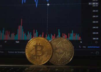 Bitcoin Weekend Run Breaches $20,000 Mark And Dominates The Altcoins