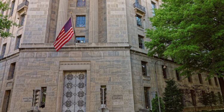 Silvergate Bank Probed by DOJ for Ties to FTX Exchange