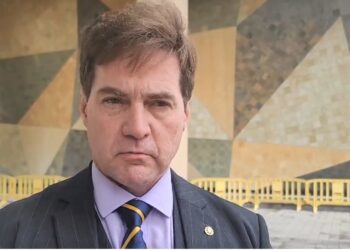 Former Bitcoin Dev Gavin Andresen Regrets Previous Support for Craig Wright, Calls it a ‘Mistake’ – Here’s Why