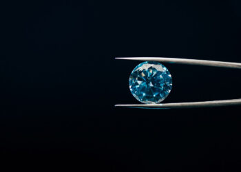 Tokenized Diamond Market Booms Amid Crypto Banking Crisis as Investors Seek Hard Assets – Here’s What You Need to Know