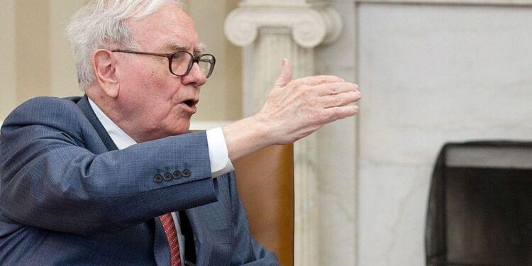 Billionaire Warren Buffett Labels Bitcoin as ‘Gambling Token’ with No Intrinsic Value – Here’s Why