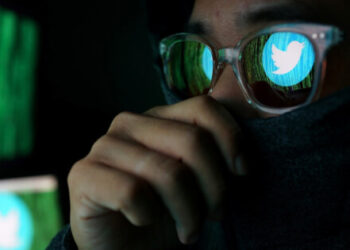 Twitter disables actions on tweets with Substack links