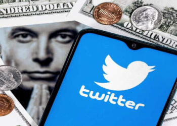 Browser Extension Reveals Twitter Blue Accounts