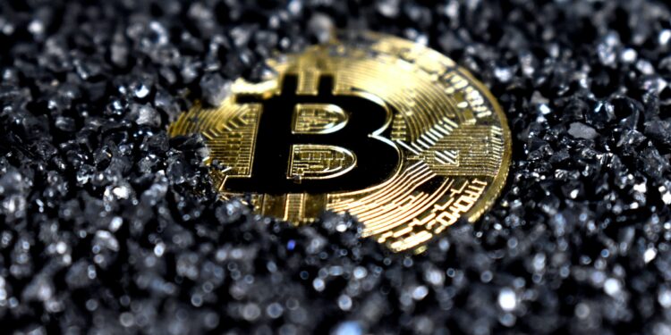 Is The Final Shakeout Moment Coming For Bitcoin? Expert Weighs In