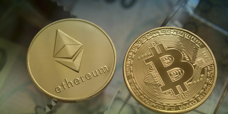 Correlation Between Bitcoin and Ether Prices Dips Below 80%, First in 18 Months