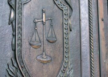 Felons’ Bitcoin Sales Are Money Laundering