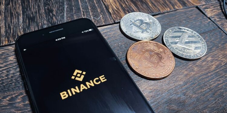 SEC Pursues ‘Alternative Means’ to Serve Legal Documents to Binance CEO