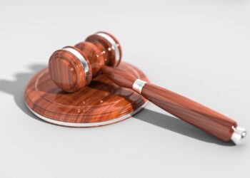 Hong Kong Legislator Invites Coinbase Amidst SEC Scrutiny